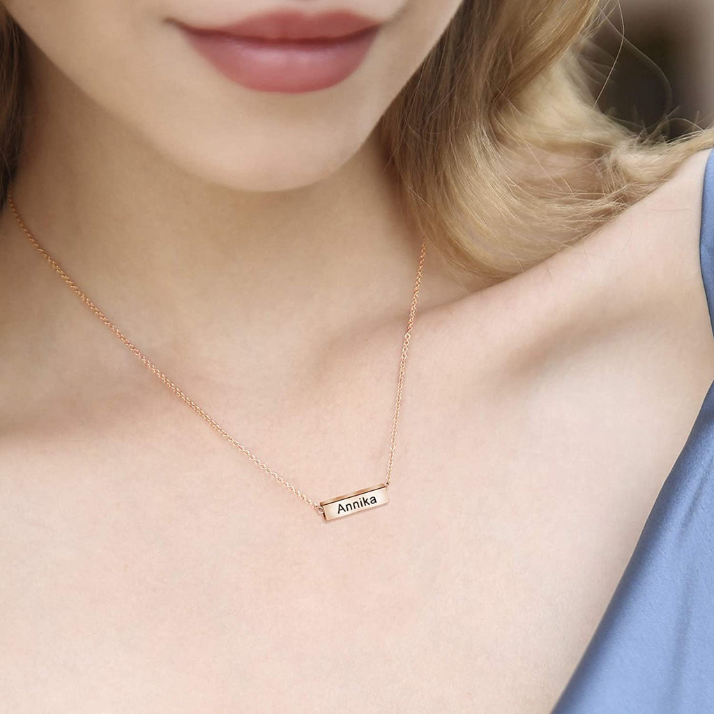 Colliers de barre de nom personnalisés pour filles, collier en tube carré en acier inoxydable, pendentif 4 côtés, lettres personnalisées pour femmes, petite amie, maman