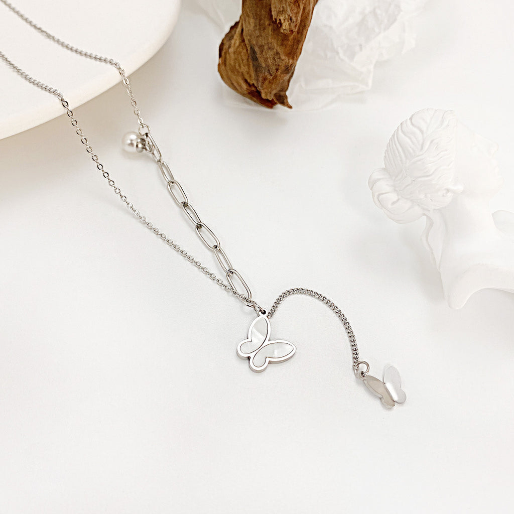 Pieced Chain with Three-dimensional Butterfly Pendant and Pearl Necklace with Matching Collarbone Chain