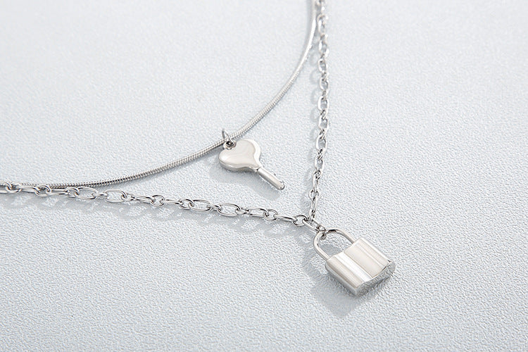 Collier pendentif clé et serrure, bijoux en acier inoxydable pour femmes