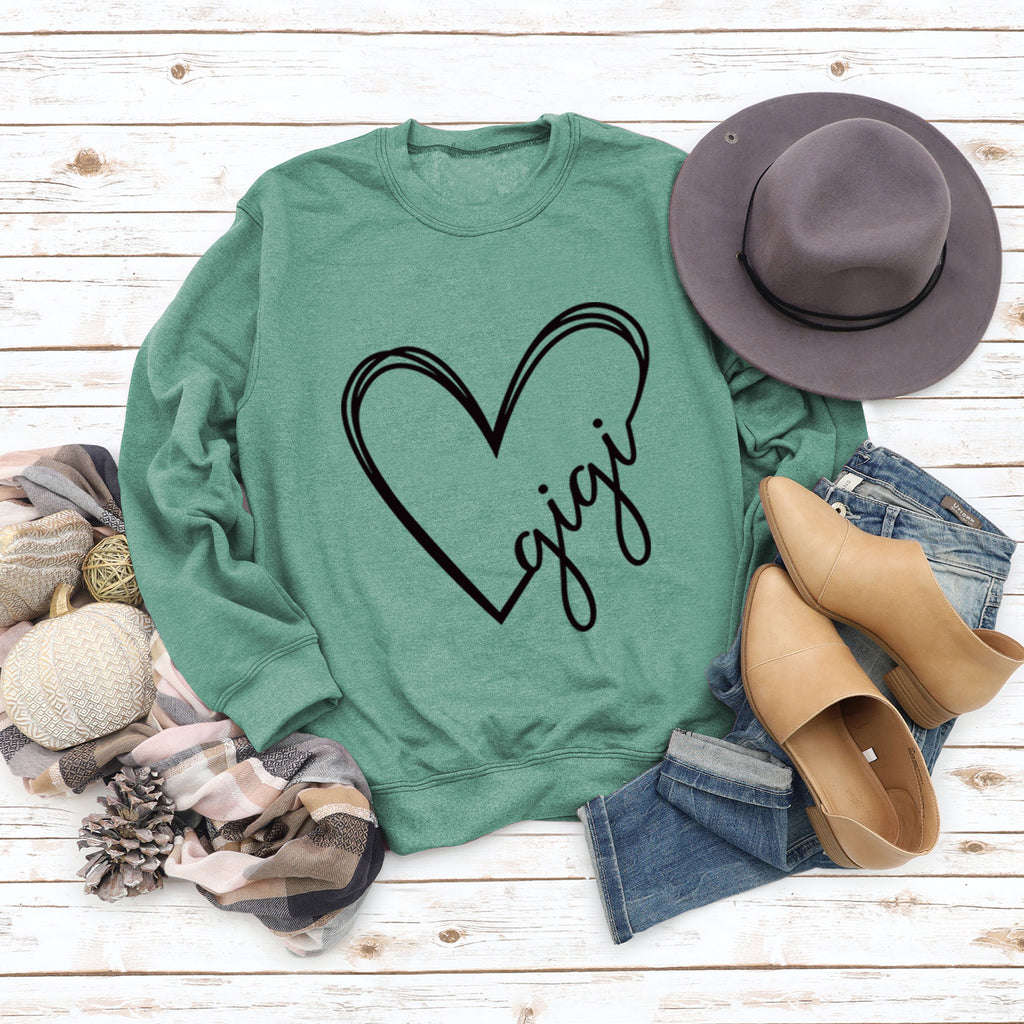 Gigi Heart Letter Printed Rundhalspullover mit lockerem Schnitt und langen Ärmeln