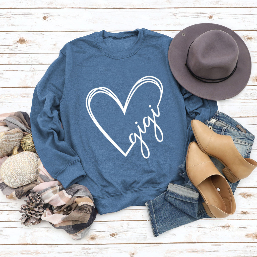 Gigi Heart Letter Printed Rundhalspullover mit lockerem Schnitt und langen Ärmeln
