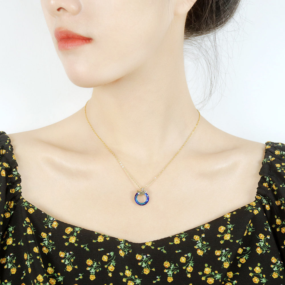 NEHZUS – bijoux en cristal coloré, bague pendante, Design créatif, pendentif cygne en cuivre, chaîne de clavicule Netflix pour femmes