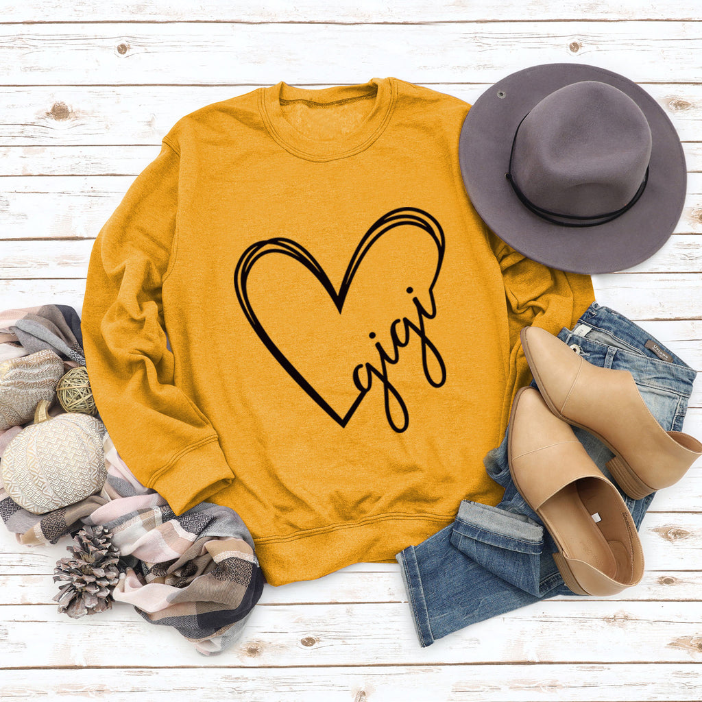 Gigi Heart Letter Printed Rundhalspullover mit lockerem Schnitt und langen Ärmeln
