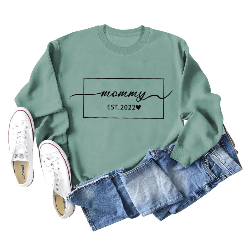 MOMMY EST 2022 Love Herbst/Winter Unten Buchstaben Langarm Pullover in Übergröße
