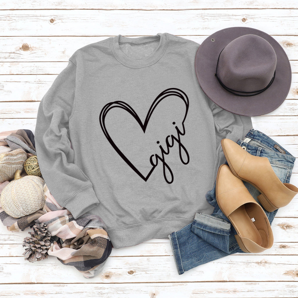 Gigi Heart Letter Printed Rundhalspullover mit lockerem Schnitt und langen Ärmeln