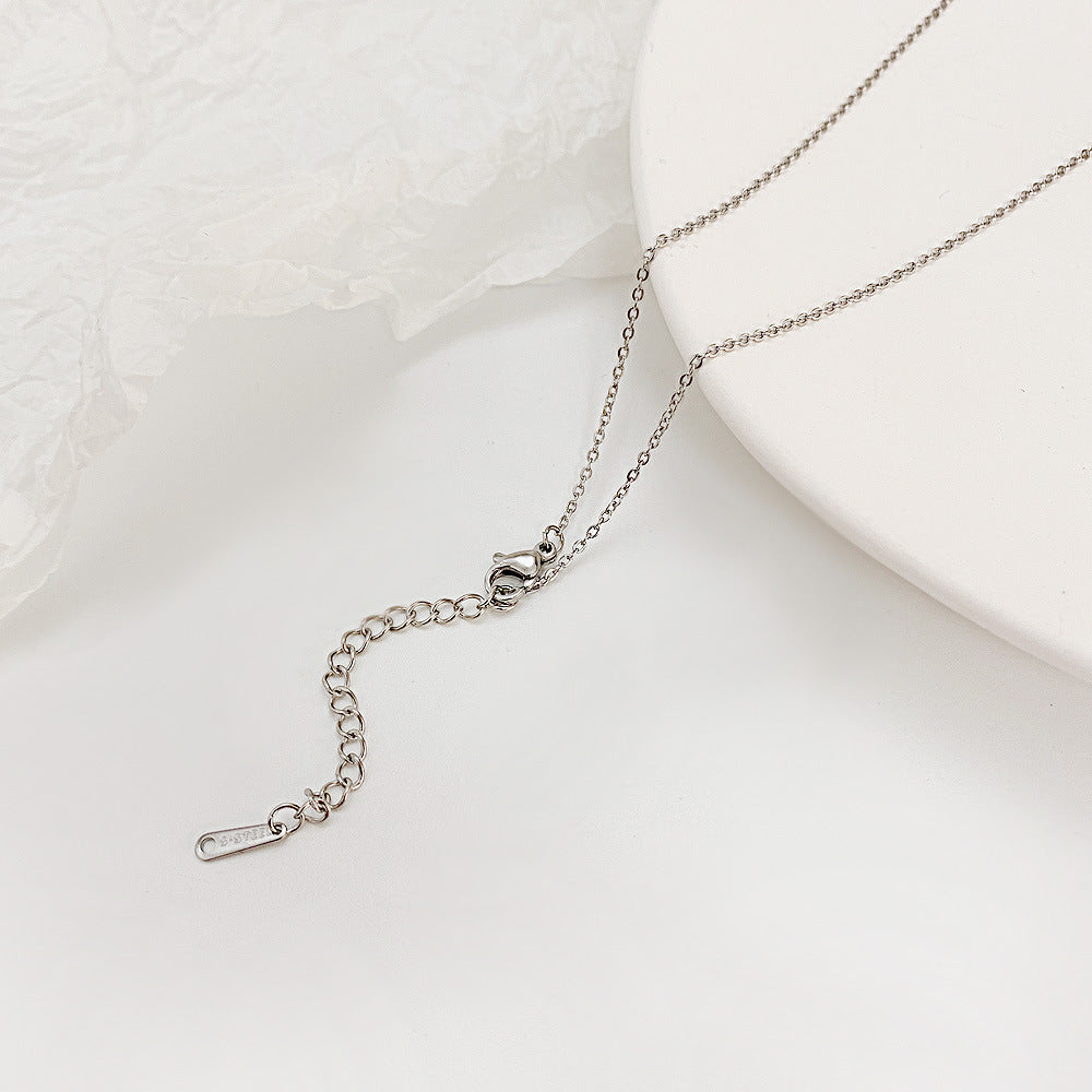 Pieced Chain with Three-dimensional Butterfly Pendant and Pearl Necklace with Matching Collarbone Chain