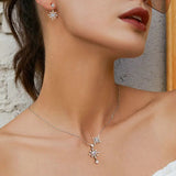 925 Sterling Silver Snowflake Pendant Necklace Heart-shaped Moonstone Starburst Neck Chain for Women Anniversary Gift