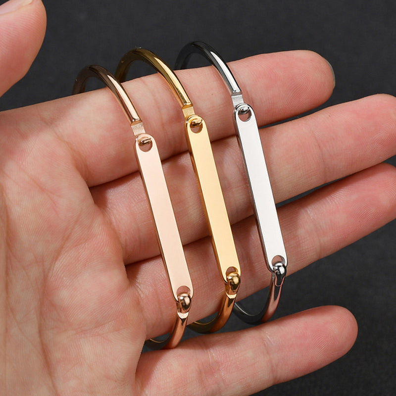 Inspirierende Armreifen für Frauen, Mama, personalisiertes Geschenk für sie, eingraviertes Mantra-Manschettenarmband 