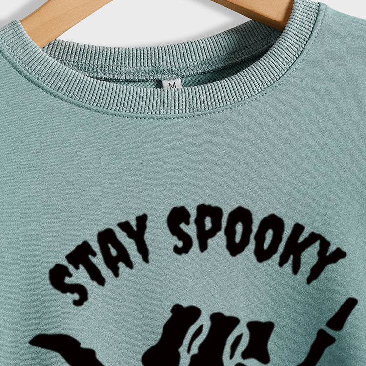 STAY SPOOKY Finger Letter Print Automne Hiver Col Rond Manches Longues Pull Fille
