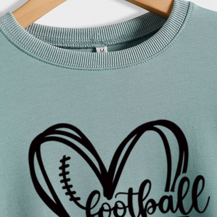 Pull à manches longues pour femme avec base d'impression de lettres d'amour de maman de football