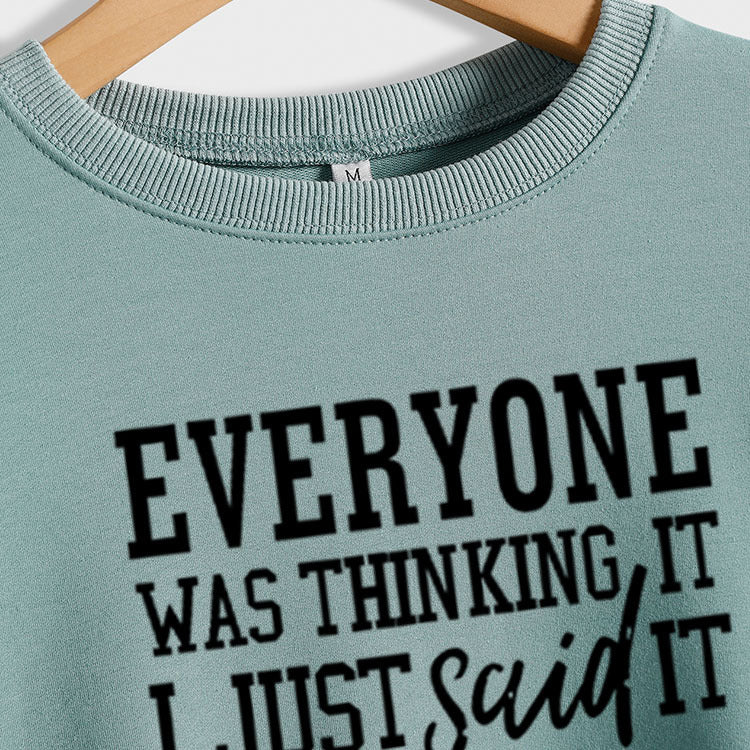 Tout le monde pensait à l'automne et à l'hiver hauts décontractés pull à manches longues de grande taille