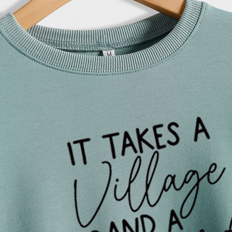 IT Takes A Village Letters Casual Spot Sweat-shirt à manches longues et col rond pour femme