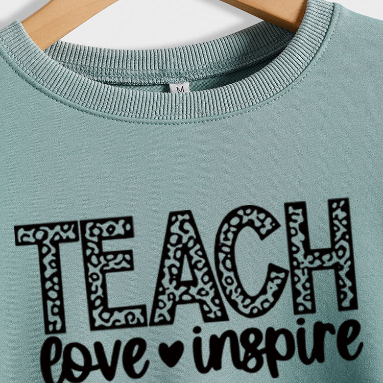 TEACH LOVE INSPIRE Lettre Léopard Automne/Hiver Loisirs Manches Longues Dames Pull Grande Taille