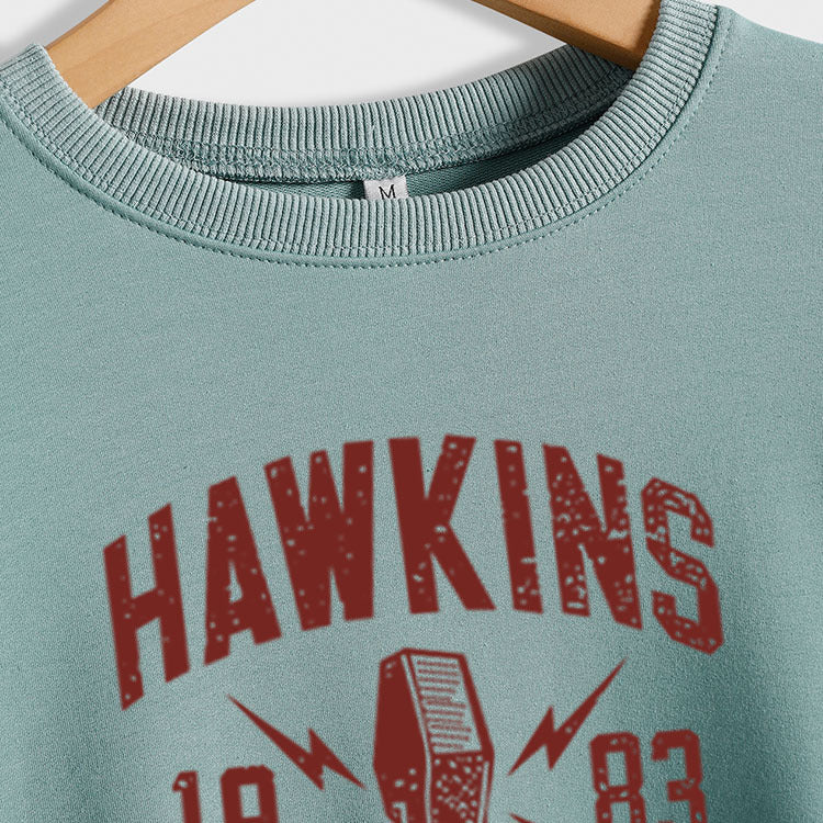 HAWKINS 1983 SWEAT-SHIRT OVERSIZE À MANCHES LONGUES AMPLE MOYEN POUR FEMME