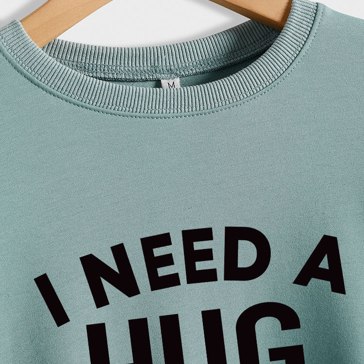 J'ai besoin d'un énorme sweat-shirt ample à manches longues et col rond avec lettres MARGARITA