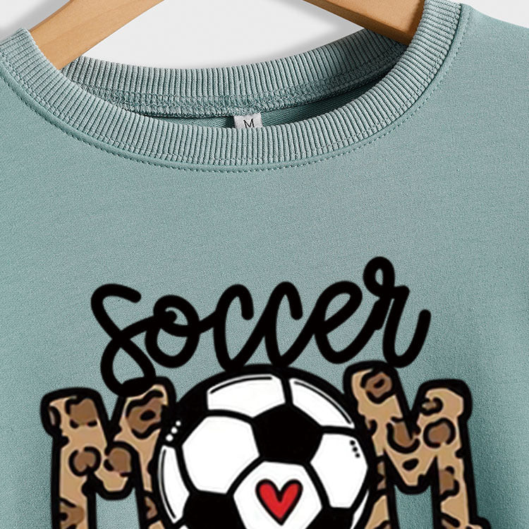 Soccer Mom Football Love Letter Léopard Col rond Automne/Hiver Pull à manches longues pour femme